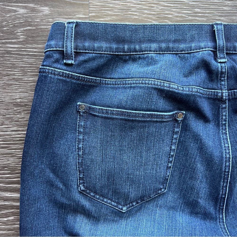 Lafayette 148 New York Mercer Kick Flare Jeans - Picture 7 of 8